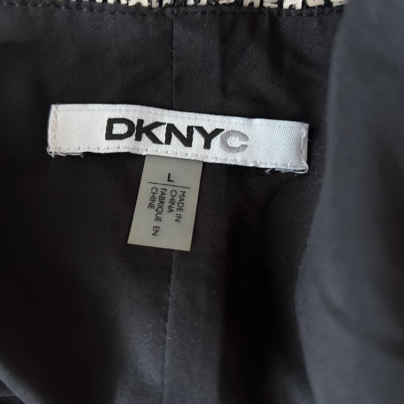 𝅺DKNYC l Short Sleeve Top - Picture 6 of 7